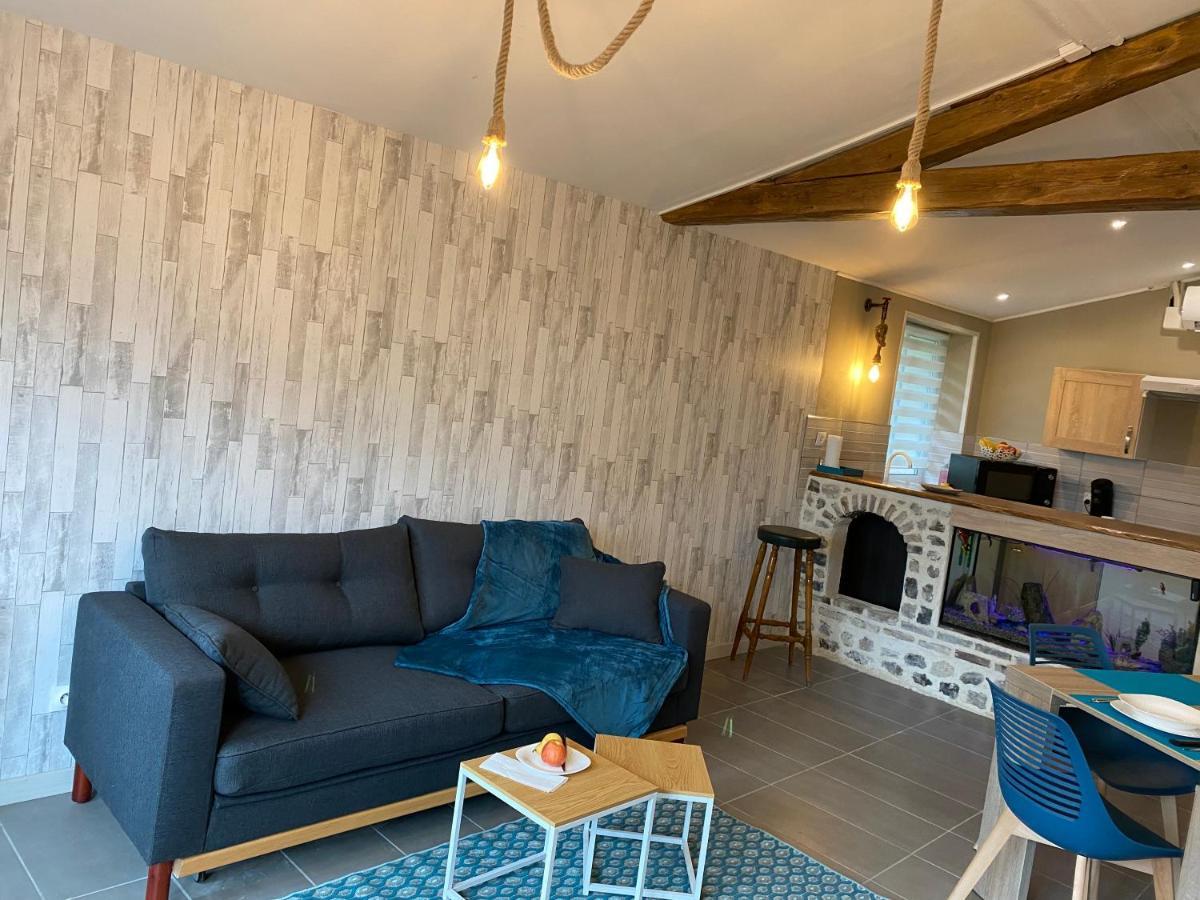 Holiday home Les 4 Seasons, Agreable Avec Terrasse Et Jardin La Croix Bigot